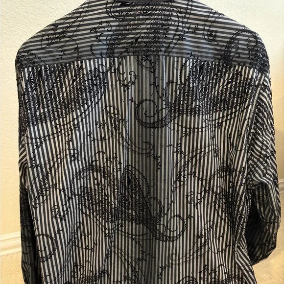 Robert Graham Black and Gray Patterned Shirt - Picture 3 of 3